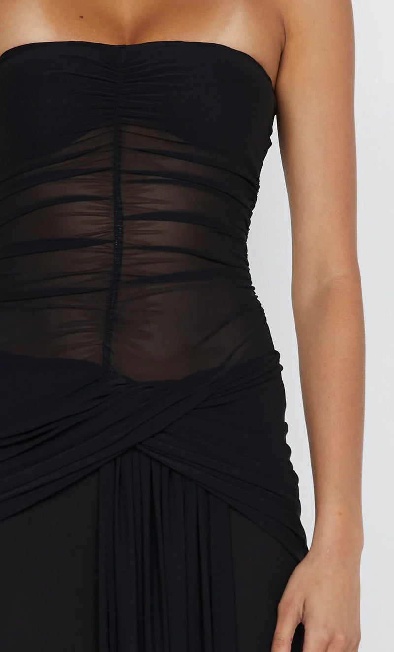 Noemi Strapless Dress in Black - Ché by Chelsey